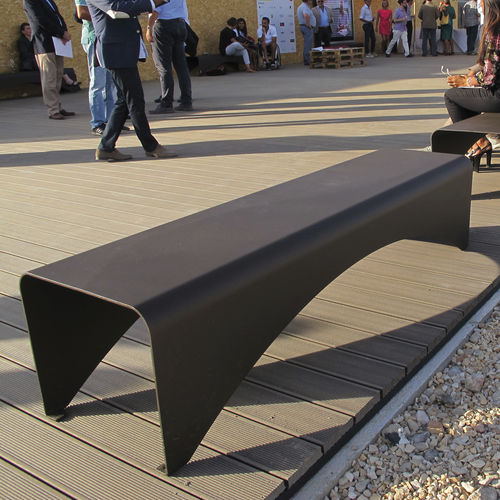 Contemporary public bench - PAPER - LAB23 - galvanised steel