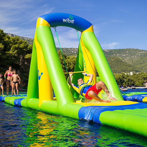 Public pool inflatable play module - SWING - Wibit Sports