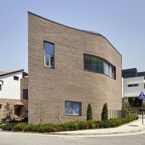 Facade brick - RUSTIC MORELLA - La Paloma Cerámicas - solid / perforated / brown