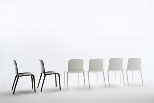 Contemporary restaurant chair - TIFFANY - Casprini Gruppo Industriale - polycarbonate / stackable