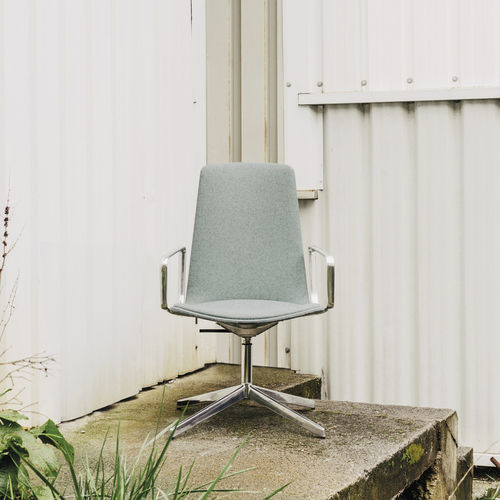 Contemporary chair - LOTTUS CONFERENCE - Enea - indoor / fabric / molded plywood