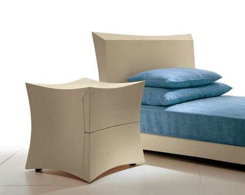 Contemporary bedside table - CONDAO 2114 - Fratelli Boffi - wooden / wooden base / square