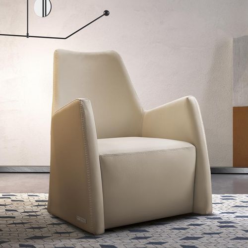 Contemporary armchair - CARRIE - Gamma Arredamenti International - leather / beige
