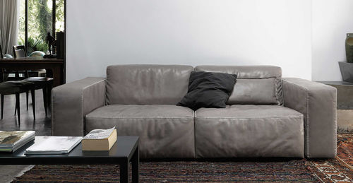 Modular sofa - OXER - Gamma Arredamenti International - contemporary / leather / white