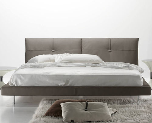 Double bed - JACK NIGHT - Gamma Arredamenti International - contemporary / upholstered / with upholstered headboard