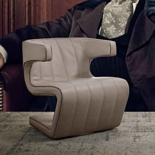 Contemporary armchair - DEAN - Gamma Arredamenti International - leather / cantilever