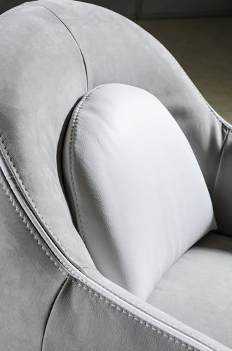 Traditional armchair - CRISTINA - Nieri - leather / fabric / commercial