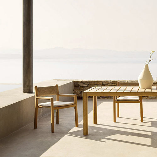 Contemporary armchair - GIANNA - Varaschin - foam / Trevira CS® / aluminum