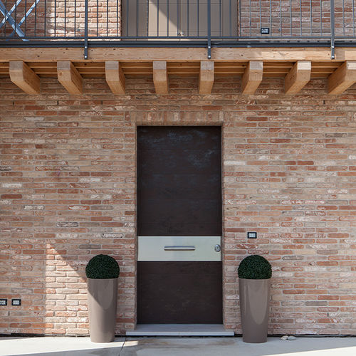 Entry door - TEKNO - Oikos Venezia - wooden / glass / metal