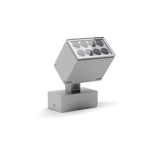 LED floodlight - TARGET MEDIUM - Platek s.r.l. - outdoor / for public space