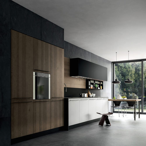 Contemporary kitchen - YOTA : COMPOSIZION 04 - ARMONY CUCINE - lacquered wood / with handle