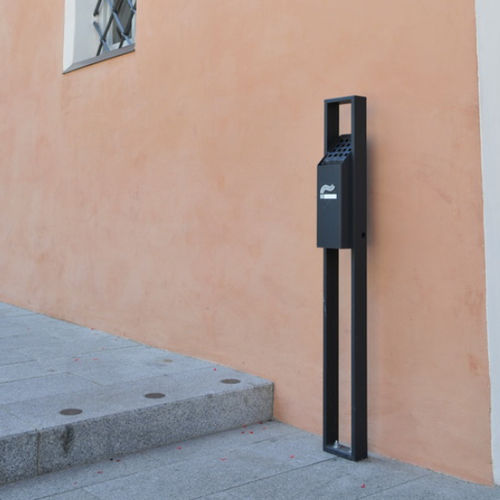 Pedestal ashtray - LINEAFUMO - Euroform K. Winkler GmbH - wall-mounted / steel / for outdoor use