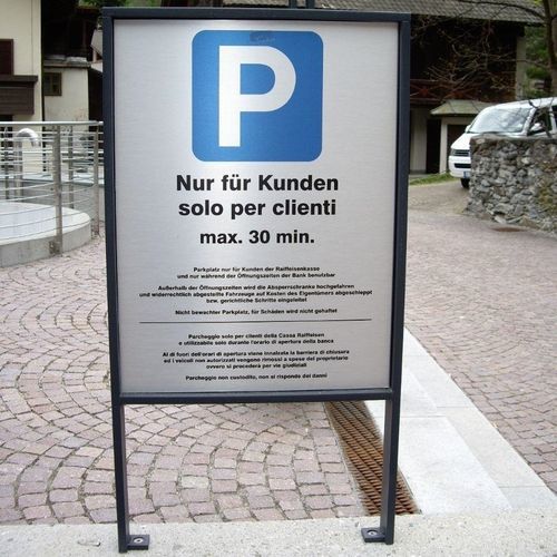 Floor-mounted signboard - LINEASPOT LIGHT - Euroform K. Winkler GmbH - metal / outdoor