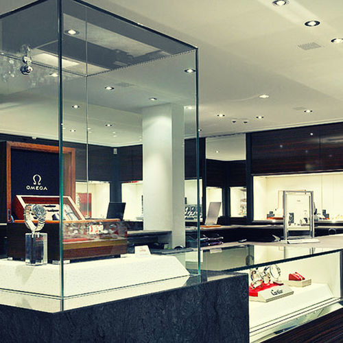 Contemporary display case - EXECUTIVE - Svalson - countertop / built-in / glass