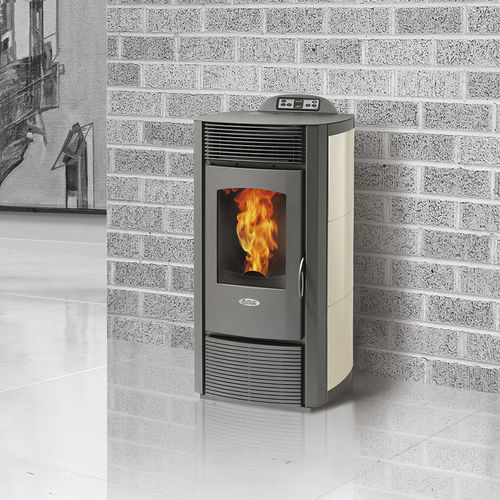 Pellet heating stove - ZC12 - FAIR srl - 0 - 5 kW / 5 kW...10 kW / 12 kW