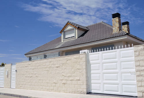Hollow concrete block - PLAYA - Verniprens - for retaining walls / high-performance / exposed