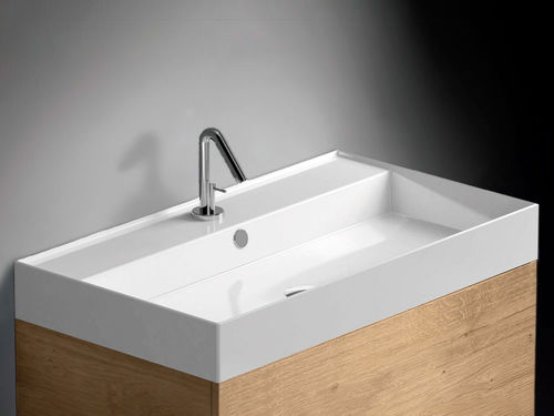 Integrated washbasin - GARDA - F.lli Stocco s.r.l. - ceramic / high-gloss / rectangular