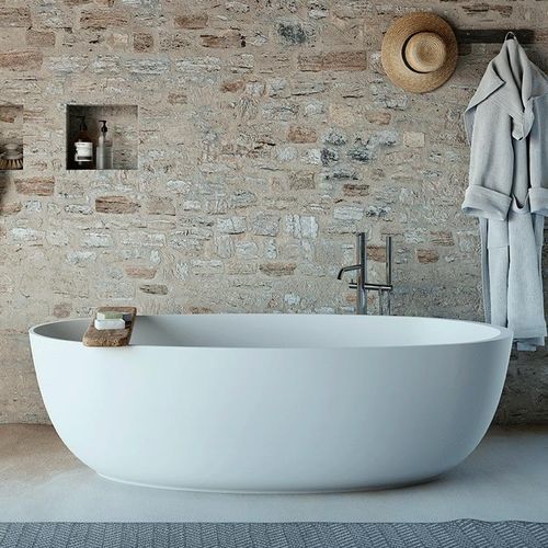 Round bathtub - BV022_CRI - F.lli Stocco s.r.l. - free-standing / for homes / Cristalplant®