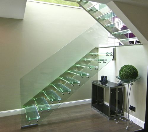 Straight staircase - SKYSTEP VERRE STANDARD AVEC LED - Trescalini - glass step / glass frame / contemporary