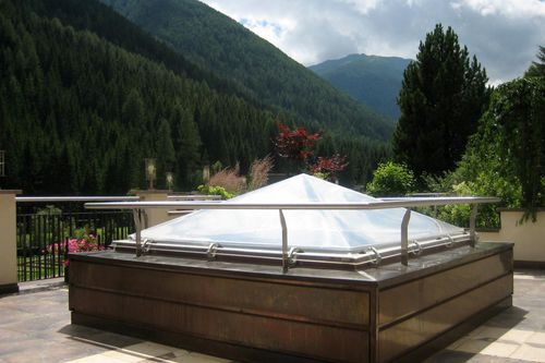 Polycarbonate natural lighting dome - DIAMANTE SERIES - CAODURO - methacrylate / for flat roofs / transparent