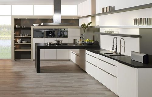Contemporary kitchen - CALAS - Brigitte Küchen - H. Frickemeier Möbelwerk GmbH - wooden / with handle / lacquered