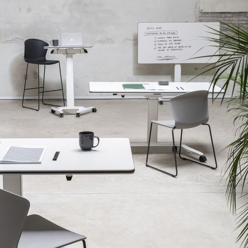 Contemporary visitor chair - WHASS - Actiu - indoor / plastic / polypropylene base