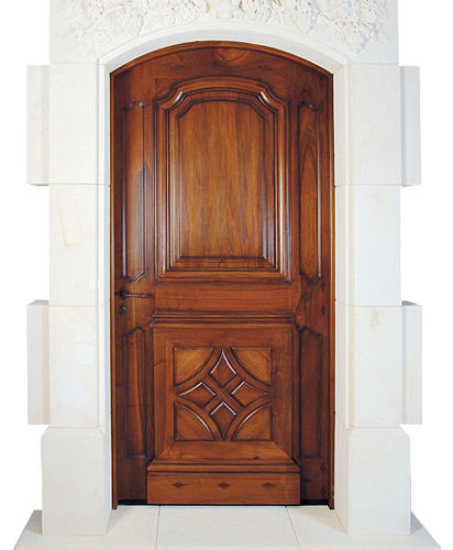 Entry door - MALZAC  - ATELIER BERTOLI  Design Production - oak / walnut / swing