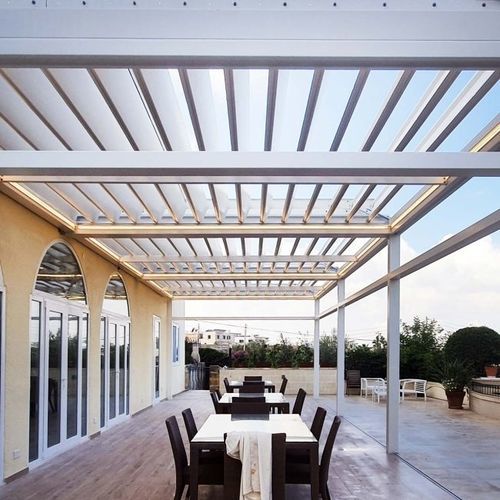 Pergola with mobile slats - SPRECH S.r.l. - self-supporting / wall-mounted / aluminum