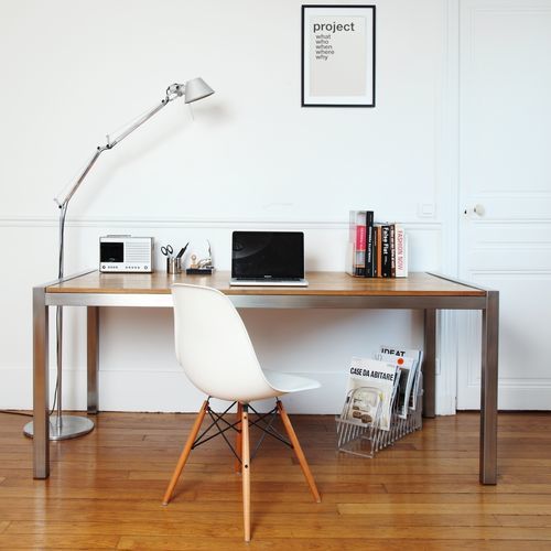 Free-standing desk - PURE H 811 - Hans Hansen Furniture - contemporary / solid wood / glass
