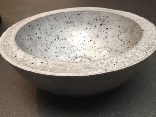 Countertop washbasin - UHPC - Marius Aurenti - high-performance concrete / round / contemporary