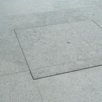 Limestone tile - PICKED-DRESSED - Carrières du Hainaut - textured / outdoor / kitchen