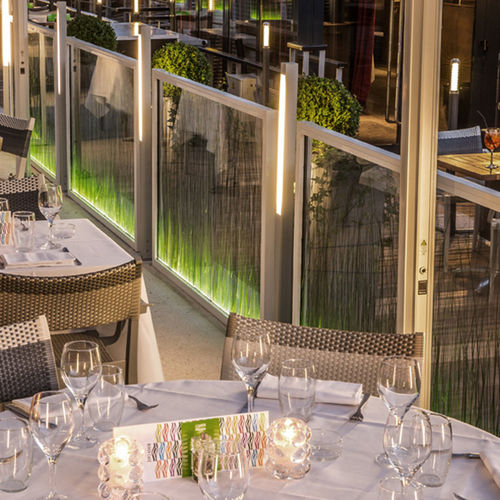 Acrylic railing - RIVER CAFÉ - DACRYL® - with panels / outdoor / for patio