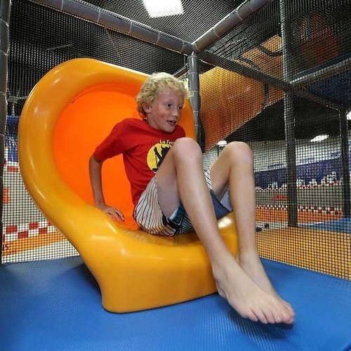 Curved slide - Soft Play LLC - tubular