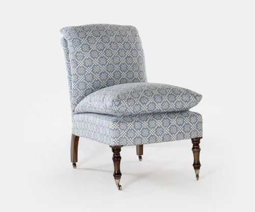 Traditional armchair - CUSHION - William Yeoward - fabric / on casters