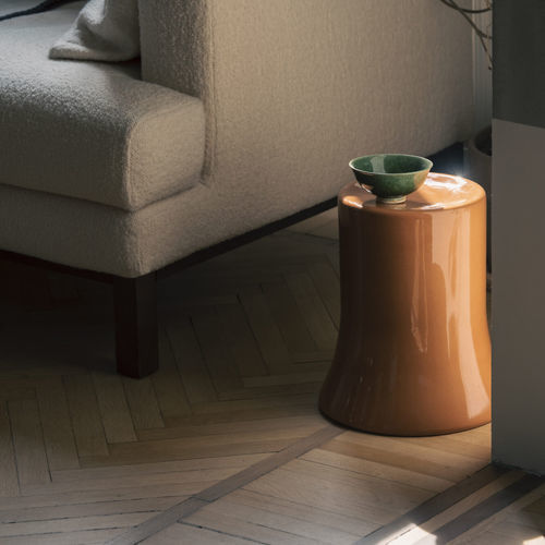 Contemporary side table - IN GIRUM  - Bolzan Srl-Società Benefit - ceramic / ceramic base / round