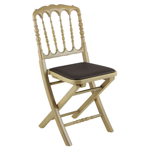 Traditional chair - DOMUS - CMcadeiras - indoor / wooden / folding
