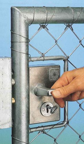 Mechanical lock - Jacot des Combes - door / 1 point
