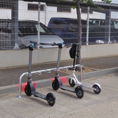 Public space scooter rack - R3815 - Industrias Agapito - for playground / galvanised steel / commercial
