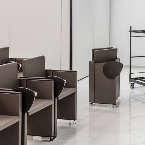 Contemporary armchair - ON TIME - Lamm srl - fabric / leather / polyurethane foam