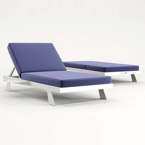 Contemporary sun lounger - NAXOS  - AKT GROUP - water-repellent fabric / synthetic leather / painted aluminum