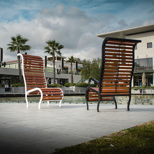 Contemporary chair - M-A KUSTOM - CYRIA | Mobilier Urbain - outdoor / wooden / steel base