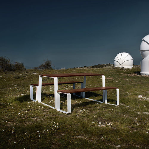 contemporary picnic table - CYRIA | Mobilier Urbain
