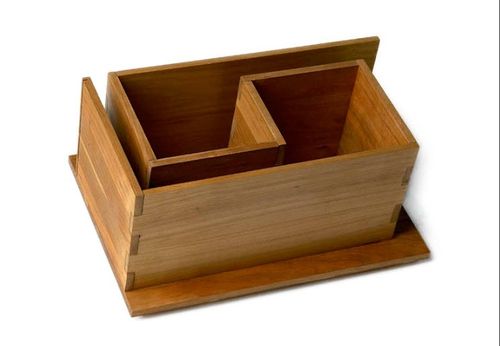 Wall-mounted shelf - MAZE MINI - Woodloops - contemporary / wooden / solid wood