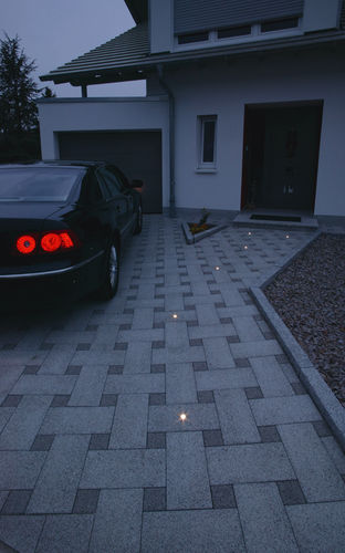 Concrete paver - Kronimus AG Betonsteinwerke - illuminated / pedestrian / LED