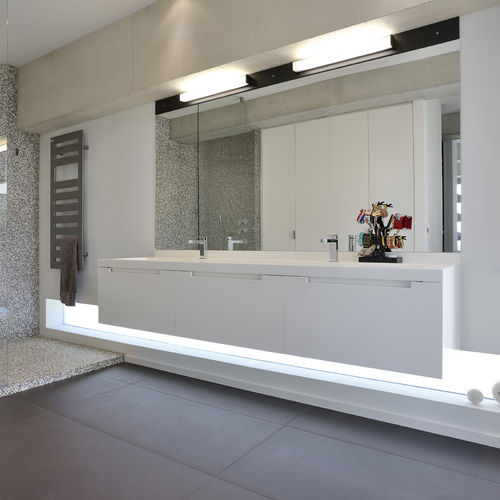 Double washbasin cabinet - IMAGE 15 - IMAGE - wall-hung / Corian® / contemporary
