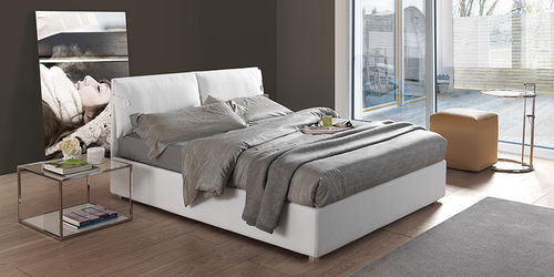 Double bed - HUG - Respace - contemporary / upholstered / with headboard