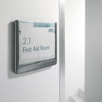 Door signage plate - 4862 - DURABLE - wall-mounted / plastic / orientation