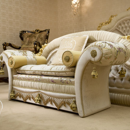 classic sofa - Modenese Luxury Interiors