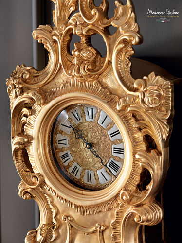 traditional clock - Modenese Luxury Interiors