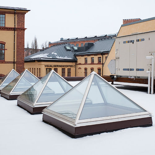 Flat roof skylight FE PYRAMIDE LAMILUX Heinrich Strunz GmbH for